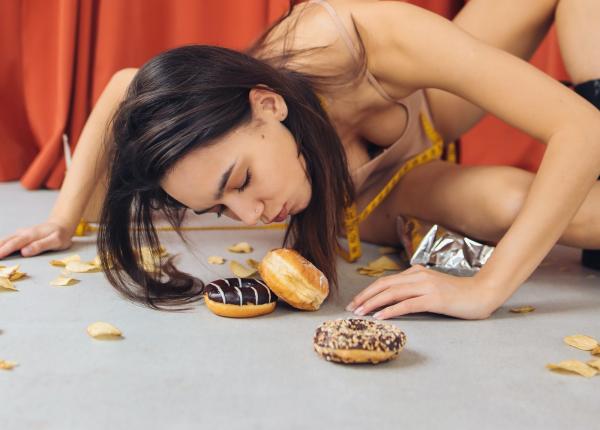 tulburarile alimentare crestere socanta din cauza covid ce sunt si cum ne afecteaza e vital sa ajungem urgent la medic