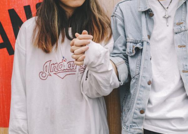 cauzele aparitiei cancerului de col uterin si tratarea sa medic ne place sau nu este o boala cu transmitere sexuala