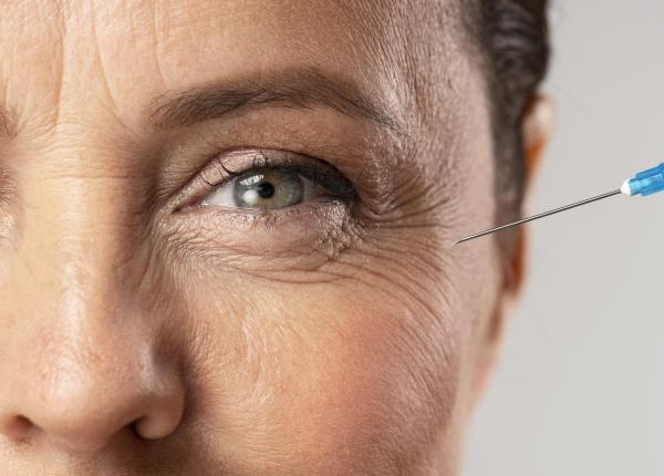 ridurile semnul imbatranirii medic consumul de lichide cu paiul se numara printre principalele cauze ale aparitiei