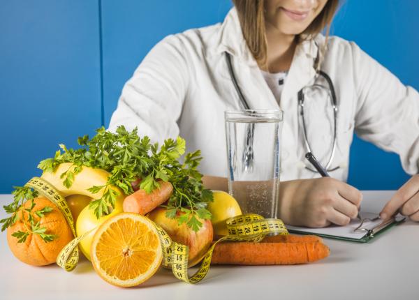 bolile metabolice combatute prin terapia nutritionala simona carniciu stilul de viata modern afecteaza microbiomul