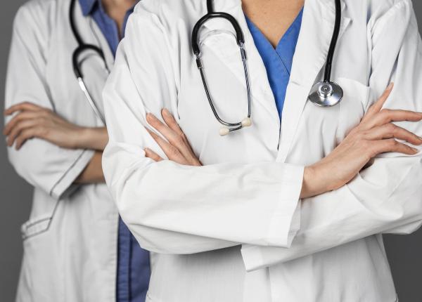 noi reglementari pentru reducerea deficitului de personal medical in spitalele publice