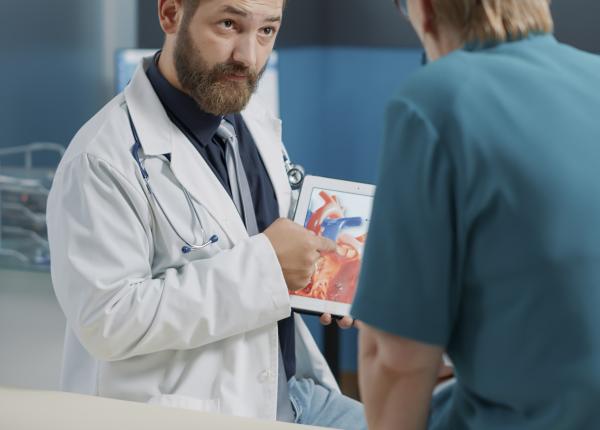 boala cardiaca nu e ca o simpla raceala in care ai luat medicamentele si esti ca nou benedeck despre lipsurile din cardiologie temere mare sa se atinga de pacient