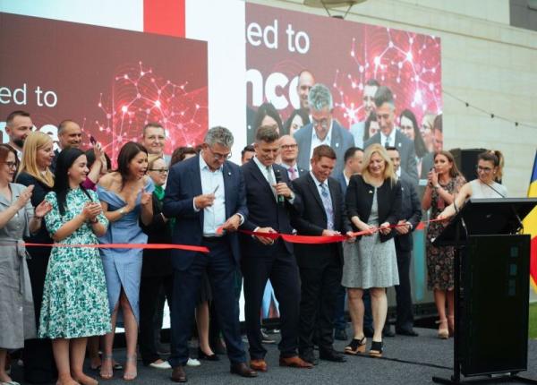 gilead sciences companie biofarmaceutica americana cu tratamente pentru infectia hiv deschidere oficiala in romania