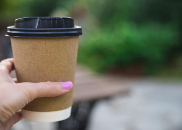 cafeaua instant beneficii surprinzatoare pentru sanatate contine mai putina cofeina