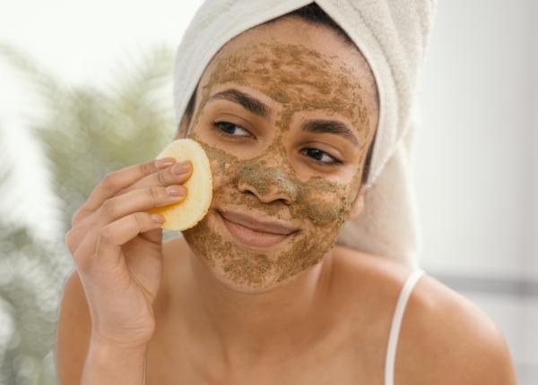 mastile pentru fata cinci retete cu ingrediente din casa cum ajuta tenul