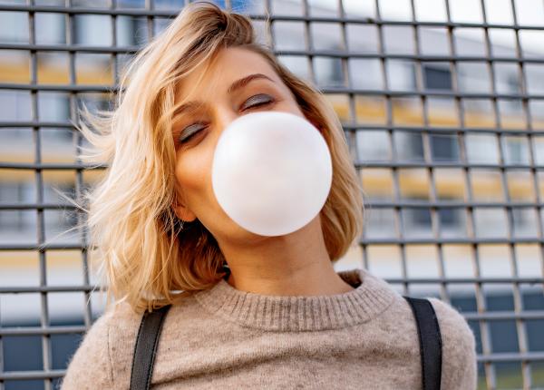 ce se intampla daca inghiti guma de mestecat in cat timp se elimina din stomac