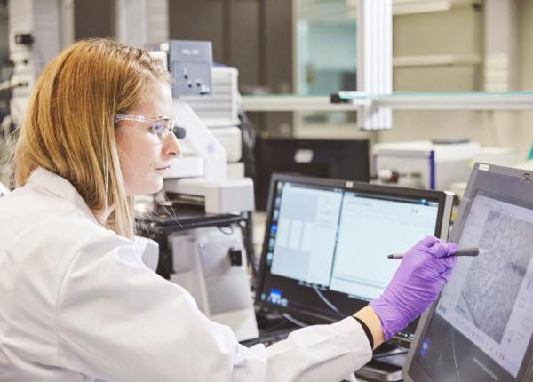 oamenii de stiinta impreuna in lupta pentru reducerea riscurilor asociate fumatului