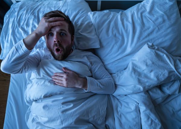 tresaririle nocturne cauze si tratament 70prc din oameni cad in somn