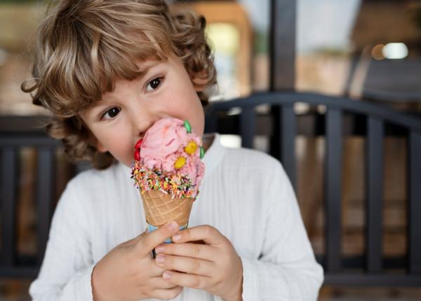 inghetata remediu pentru durerile de gat medic sursa rosului in gat e o infectie virala sau bacteriana