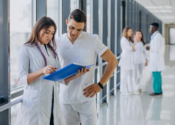 se cere tratament fiscal nediscriminatoriu pentru lucratorii in sanatate scutire de la plata impozitului si cotributiilor