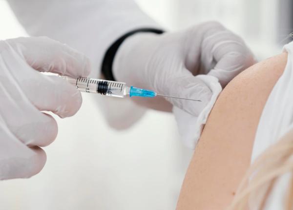 covid ce va urma rafila apel aplicam scenariul din valul anterior doza patru de vaccin anti covid facuta impreuna cu anti gripalul