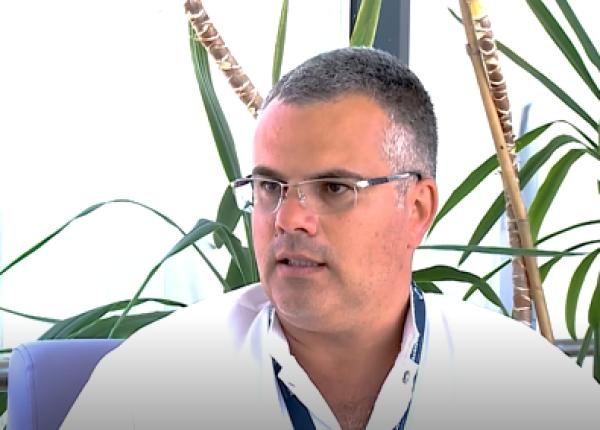 dr teodor buliga totul despre chirurgia robotica si da vinci xi de la sanador