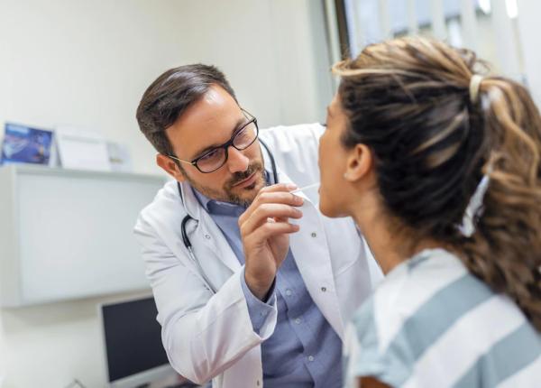 raguseala prelungita simptom al infectarii cu hpv medic se dezvolta din corzile vocale