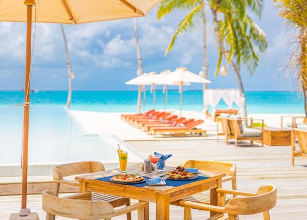 vacanta all inclusive si provocarile sale la ce trebuie sa fim atenti pentru a nu lua in greutate