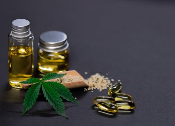 canabisul in scop medical blocat in romania dar achizitionat ilegal de pacientii disperati dumitrache buicu nu ca medicament ci ulei tinctura canabisul nu trateaza boala de baza