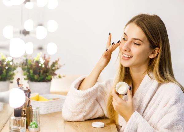 ce terapii sunt recomandate vara pentru tenul acneic ioana marinescu o rutina bine elaborata o sa ne ajute foarte mult