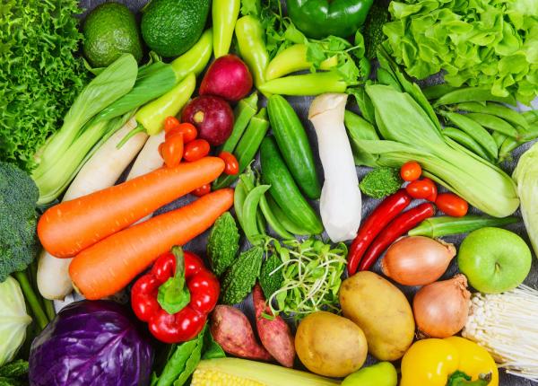 consumul crescut de fructe si legume colorate benefic pentru sanatatea femeilor