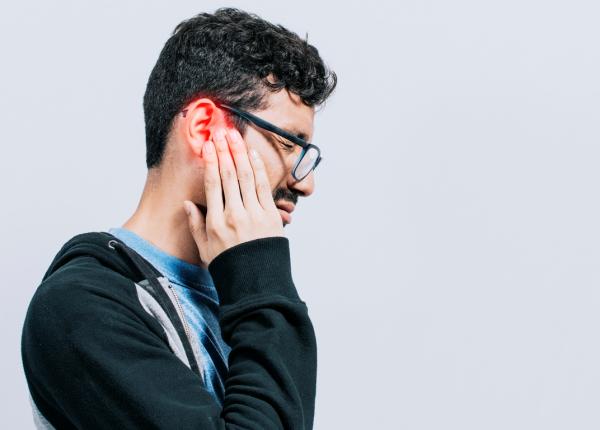 durerea de urechi cele mai frecvente doua situatii medic vor aparea secretii urat mirositoare si scaderea auzului se va amplifica durerea de urechi cele mai frecvente doua situatii medic vor aparea secretii urat mirositoare si scaderea auzului se va amplifica