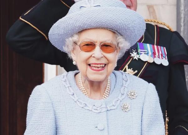 regina elisabeta diagnostic mobilitatea episodica cauze simptome avc