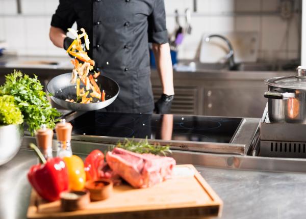 greseli pe care le faci cand gatesti cum te poti imbolnavi