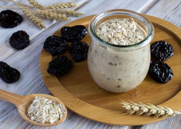 de ce sa mananci iaurt cu prune uscate care sunt beneficiile pentru sanatate