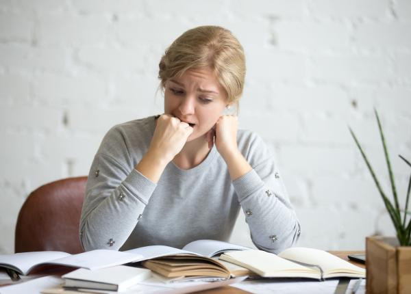 care este diferenta dintre anxietate si depresie psiholog unii cred ca fac infarct altii ca vor innebuni