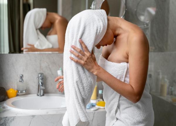 greselile care ne usuca parul marinescu nu ne iarta parul desi pare ciudat