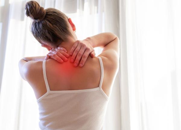 torticolis gat intepenit cauze si tratament poate fi simptomul unor afectiuni