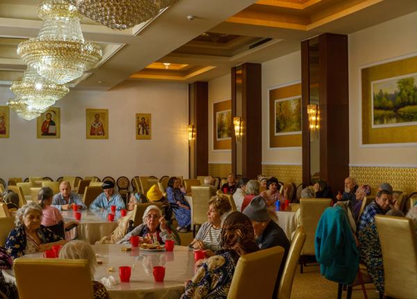 camin batrani solutia de mijloc pentru tineri si seniori