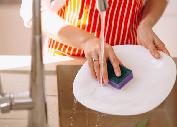 buretele de vase cel mai murdar obiect din bucatarie de cate ori ar trebui schimbat