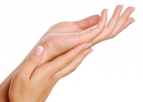 maini uscate si crapate remedii naturale care le trateaza