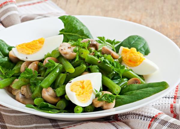 spanacul alimentul care sa nu lipseasca din dieta daca ai peste 50 de ani