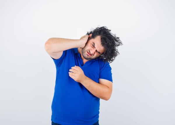 cum sa scoti apa din urechi patru trucuri simple