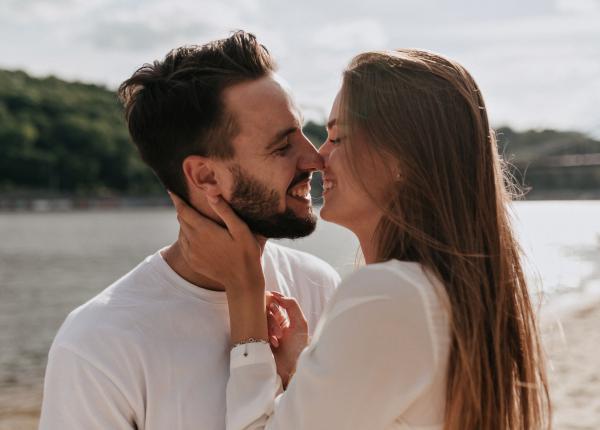 sarutul secretul viata lunga barbatii