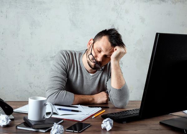 7 semne ca lucrezi prea mult si ca esti epuizat cate minute de pauza trebuie sa ai dupa fiecare 52 de minute de munca