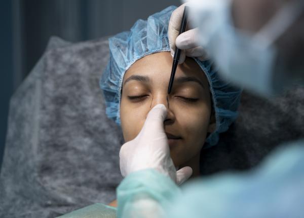 rinoplastia moft sau necesitate medic nasul este centrul armoniei fetei si atunci trebuie ca proportiile sa fie pastrate