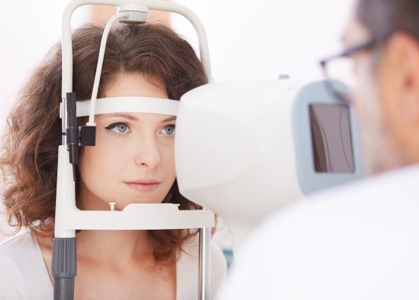 gaura maculara afectiunea frecventa la femei medic cititul este sever afectat la ochiul bolnav