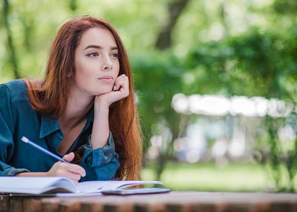terapia scrisului in depresie simona trifu jurnalul devine cel mai bun partener