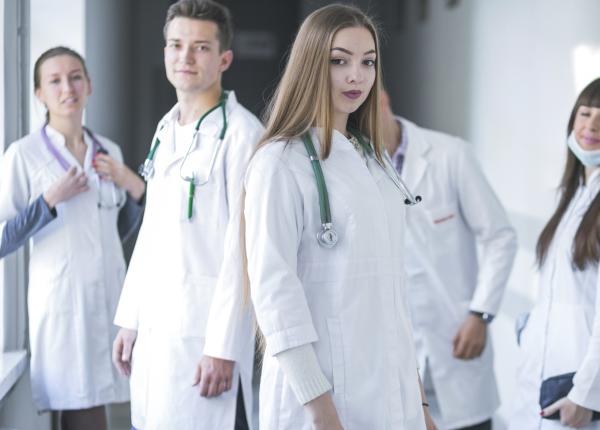 universitatile de medicina si farmacie cu gratii adrian wiener vatafii din umf uri au pus stapanire pe bucati din romania