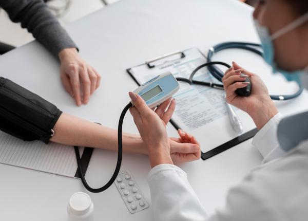 analizele medicale o cheltuiala mica pentru sanatate medic o consultatie tintita nu rezolva mare lucru analizele medicale o cheltuiala mica pentru sanatate medic o consultatie tintita nu rezolva mare lucru