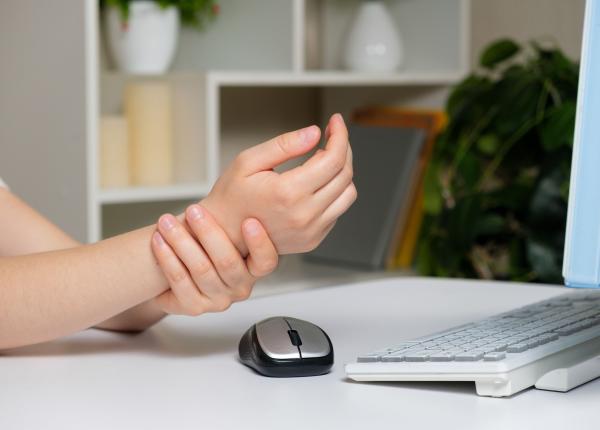 furnicaturile in palma cauza a sindromului de tunel carpian ilie 99prc sunt date de aceasta compresie furnicaturile in palma cauza a sindromului de tunel carpian ilie 99prc sunt date de aceasta compresie