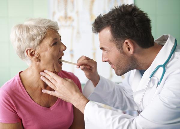 paralizia corzilor vocale legatura cu bolile degenerative codrut sarafoleanu am inceput sa facem reeducarea deglutitiei cu anumite trucuri