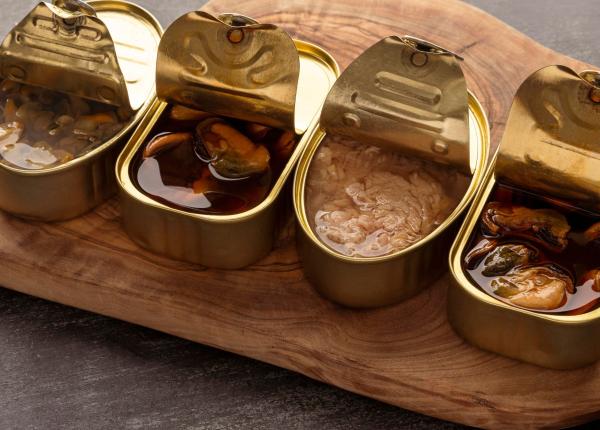 botulismul ce este si cum se transmite simptomele pot aparea si la o saptamana dupa intoxicare dorobat se ajunge la intubare