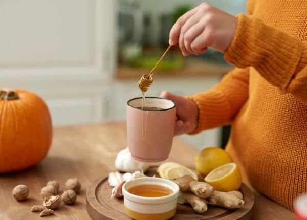 ceaiul de ghimbir proaspat o solutie miraculoasa impotriva tusei si racelii