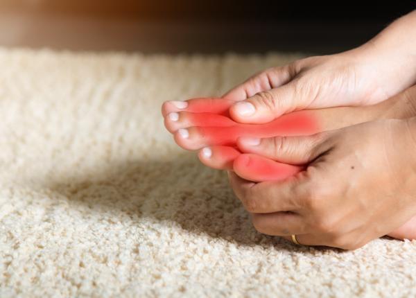 picioarele amortite semn al unor boli