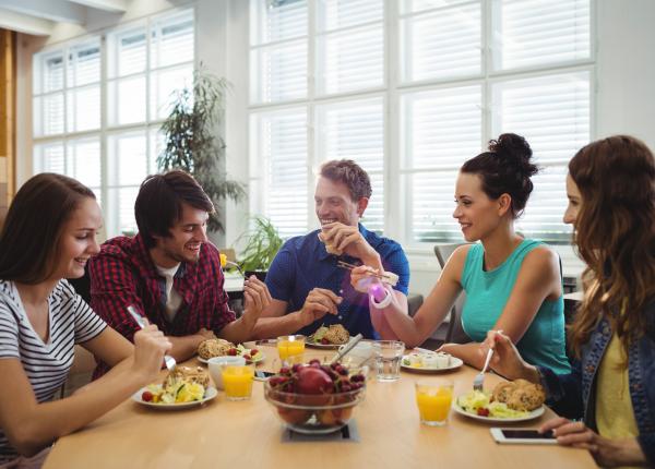 de ce e mai bine sa mancam mancare gatita