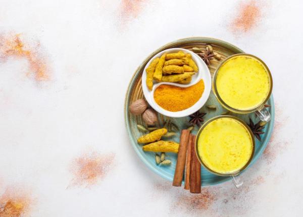 bautura pentru toate bolile latte cu turmeric