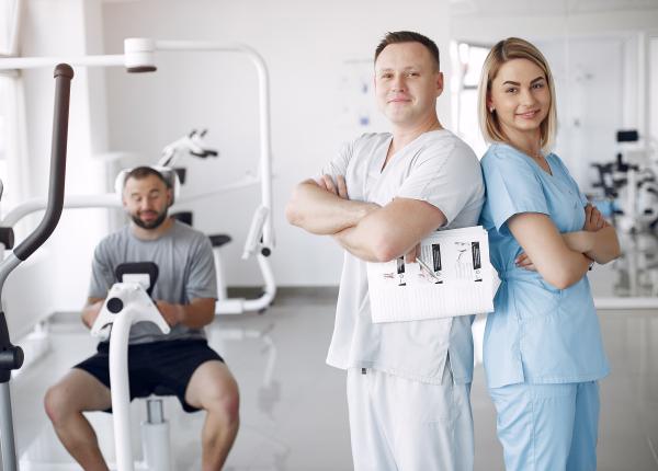 colaborare intre spitalul universitar de urgenta militar central dr carol davila si comitetul olimpic si sportiv roman