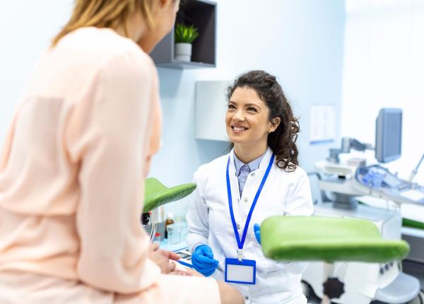 controlul ginecologic anual medic despre importanta testului papanicolau