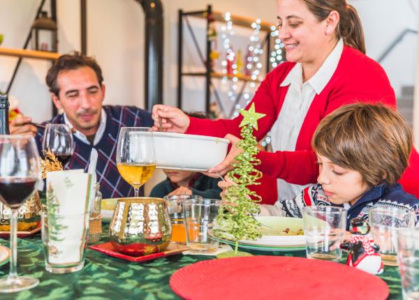 care este regula lui 2 la masa de craciun